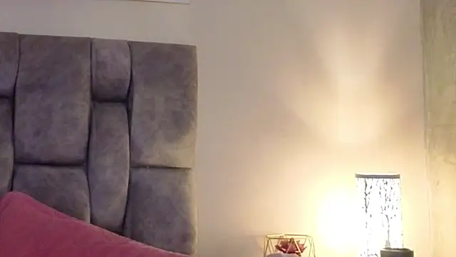 Emma_gatess webcam