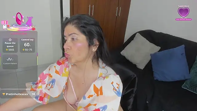 kiraGeiner webcam