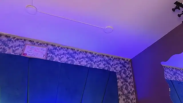 Aaron_Eze webcam