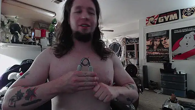 biggerisbetter12 live cam