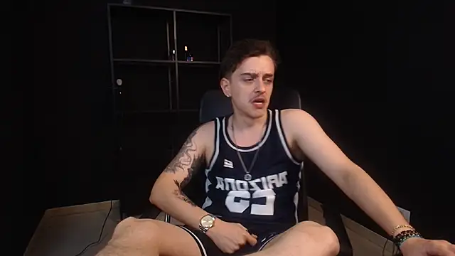 felixstarkk - FelixStarkk's free webcam - UK Sex Cams