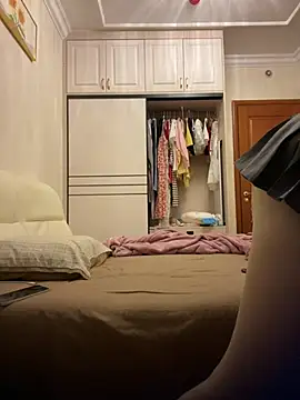 Mollymm's cam show statistics and live stream