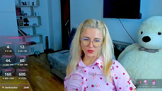 LadyIzabel webcam