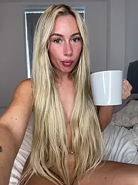 SexySaraxxoo webcam