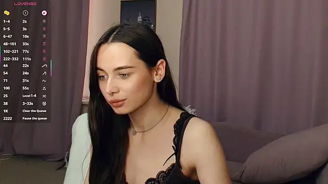 YvonneRobes live webcam show