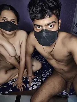 HORNY_BITES webcam