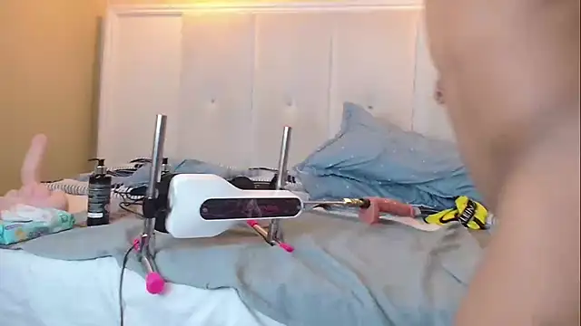AlikaAdul webcam