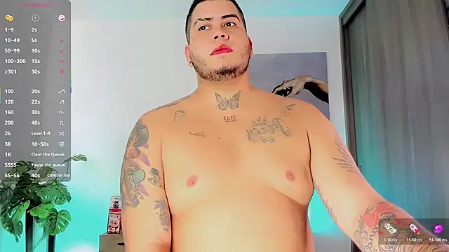 Thomas_chubbyxhot