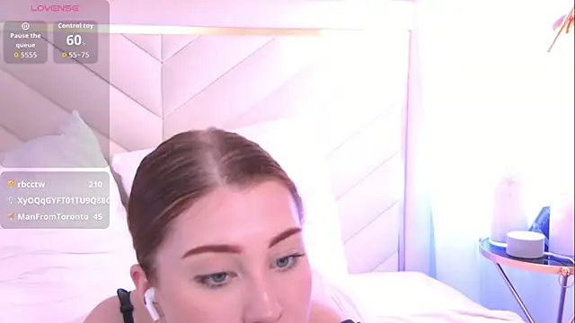 MiaPatrick live cam on StripChat