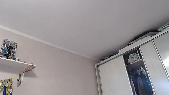 delightful_sofi live webcam