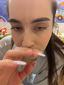 Holly_Play live sex cam