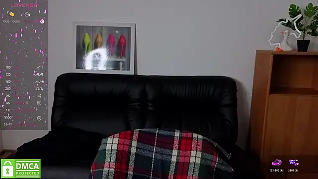 Alicia_love00 live cam on StripChat