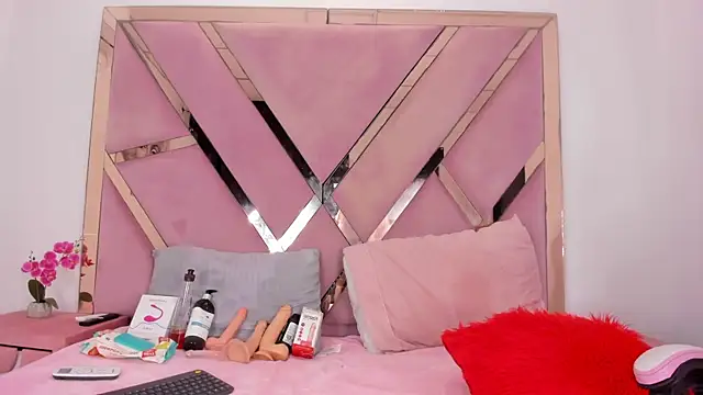 honeyhtx live cam on StripChat