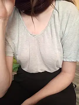KittieCreme live webcam