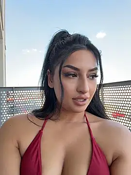 Mia_spicyy live sex cam