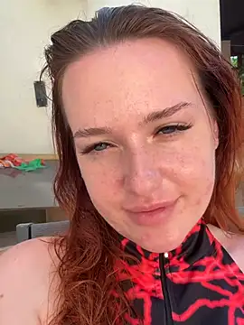 LisaElfy webcam
