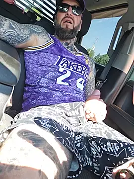 Beardedtattood live cam