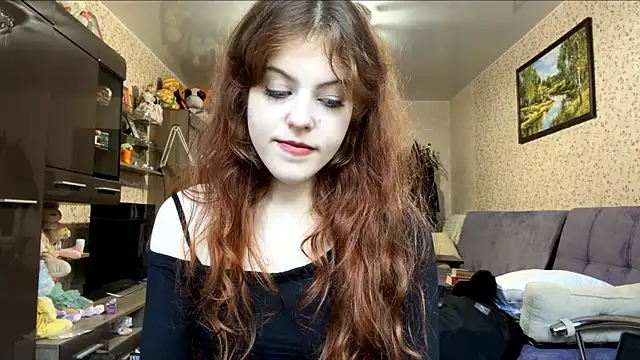 BuzzingRaid live webcam show
