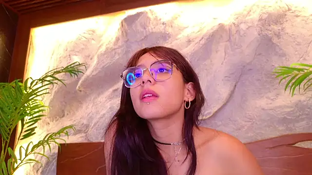 abril_collinz webcam