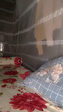Gem_2005 live webcam show
