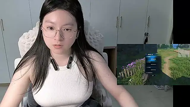 Erya-369 live cam on StripChat
