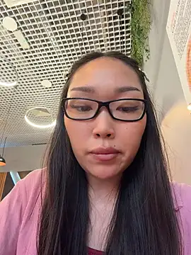 trytomakememoam webcam