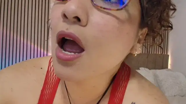 JuliRamirez webcam