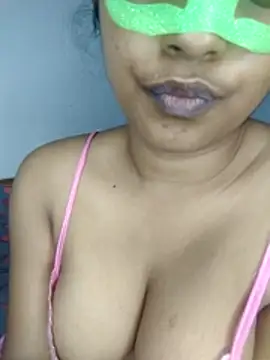 sldoni Live Webcam on Stripchat