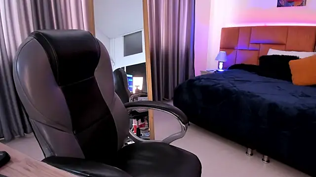 Catti_Brie webcam