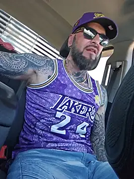 Beardedtattood webcam