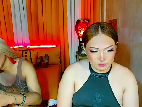 Phenomenal_Shemale webcam
