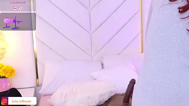flor_delunaa (F young) - Make me wet in leggings 💦