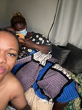 BonnyMolhada live webcam show