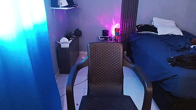 Mr_yisuzz webcam