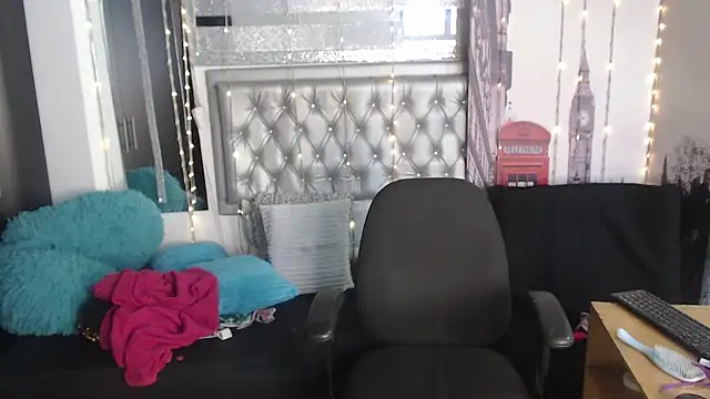 alexa_collins_ webcam
