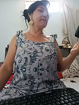 katysquirtdirty live webcam
