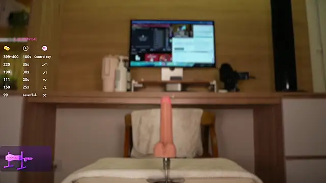 video chatting Lana Kane 