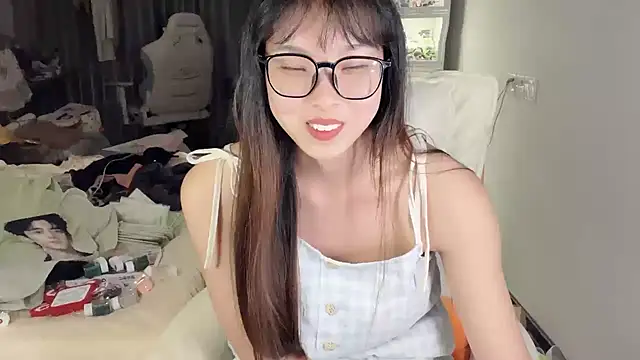 Akong11 live webcam