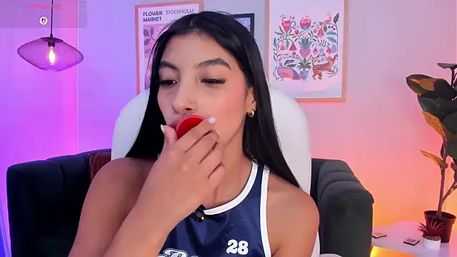 Tiffany_Low live webcam