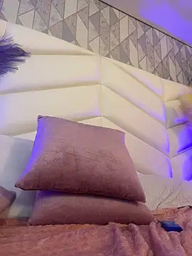 mia__evans_ webcam