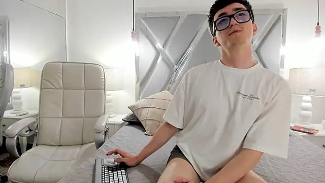 GaelDuke webcam