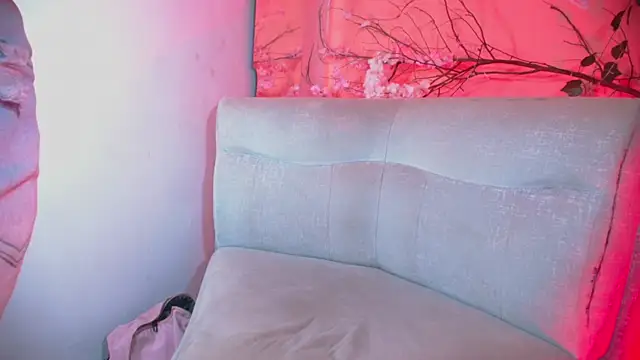 Valky_Hot webcam