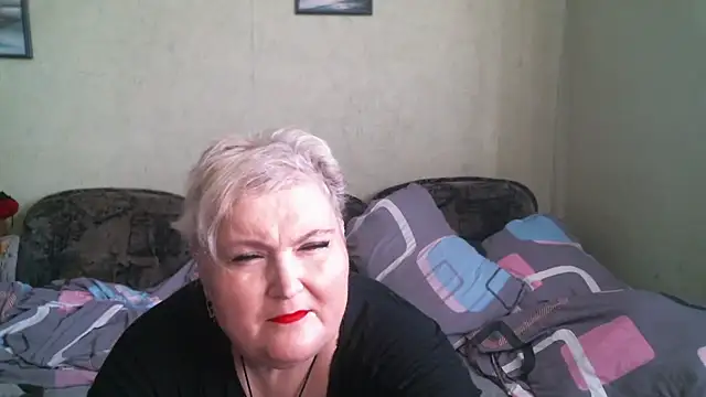 Lana555 live cam on StripChat