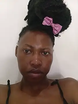 Sweethoneypot25 webcam