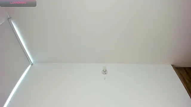 sophie_connors live webcam show