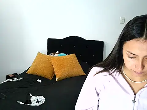 KUTTY_MODEL webcam