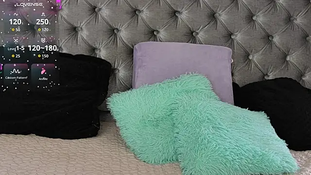 katt_eyes__ webcam