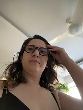 amooraaamoon webcam