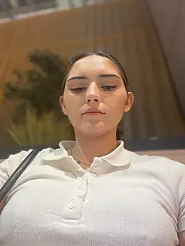 AnitaFly live cam on StripChat