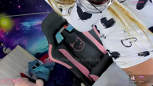Nella_Dolls webcam